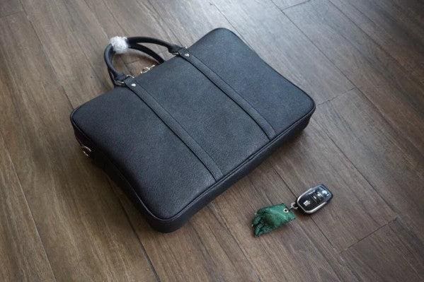 Louis Vuitton Porte-Documents Voyage PM Taiga Leather M34418 - Image 4