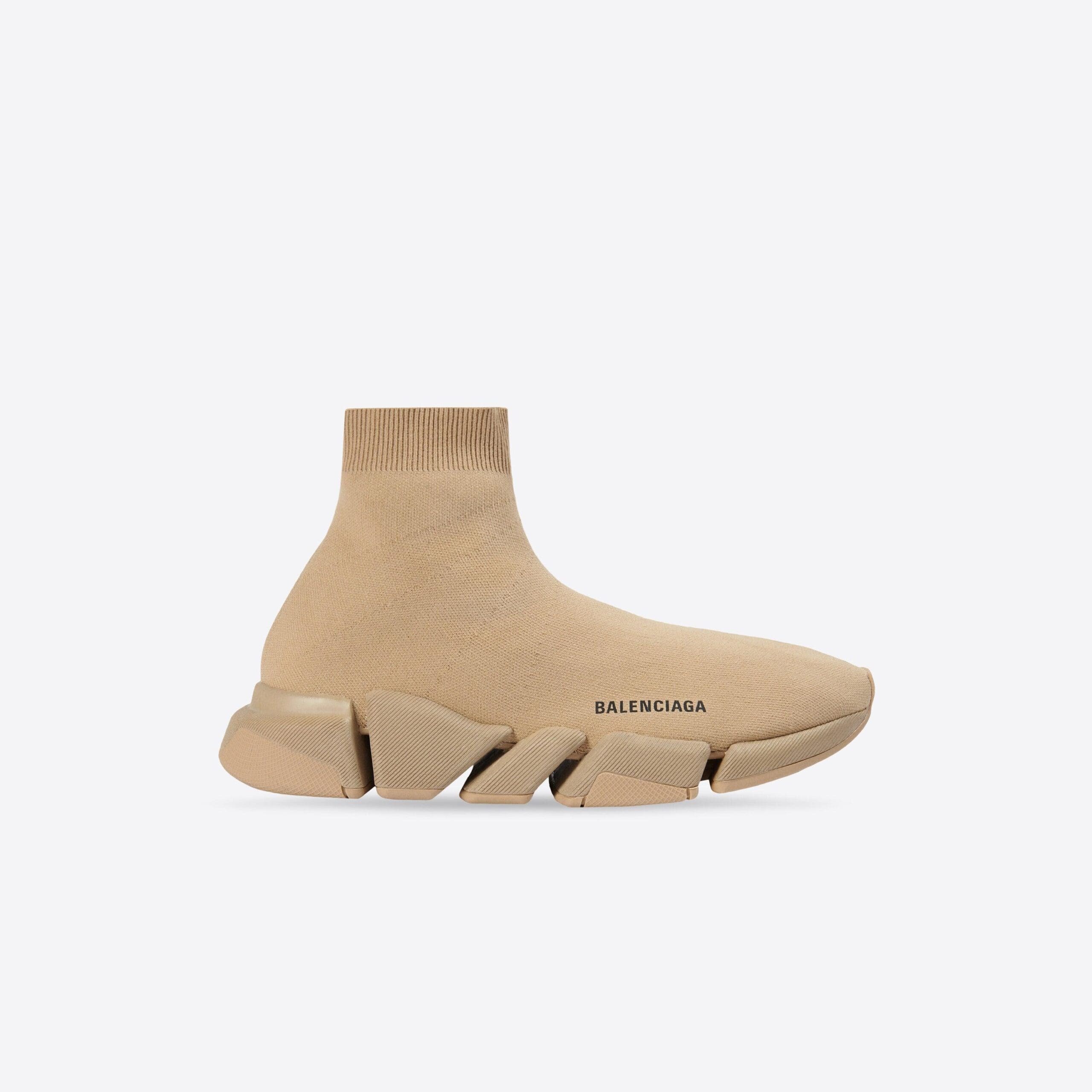 SPEED 2.0 TRAINERS IN BEIGE UNISEX
